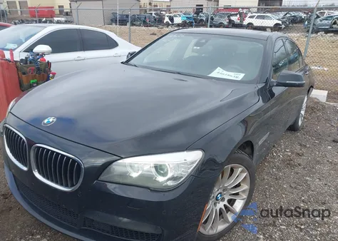 2013 BMW 750I z USA, uszkodzony, nr VIN WBAYA8C55DD227623